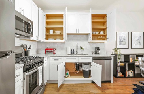 Virginia Highland Apartment | Charming Apartment in Virginia Highland!