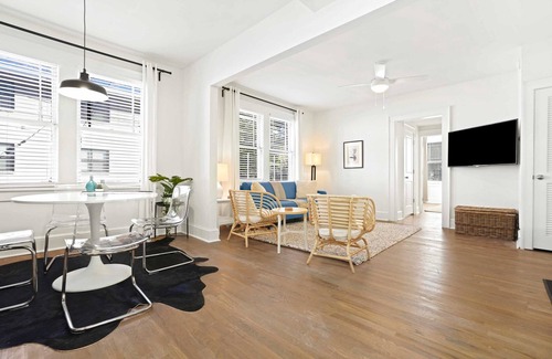 Virginia Highland Apartment | Charming Apartment in Virginia Highland!