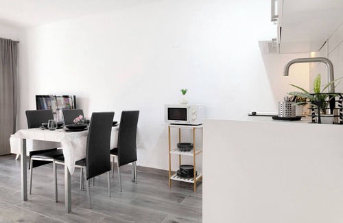 Matagorda Apartment | Charming Apartment Los Pocillos with Pool, Terrace, Balcony & Wi-Fi