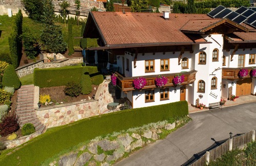 Wenns Apartment | Charming apartment near the ski resort