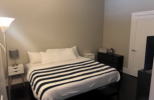 Downtown Syracuse Apartment | Charming apartment next to the Landmark theatre in Downtown Syracuse New York.