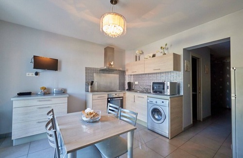 Propriano Apartment | CHARMING APARTMENT ON THE PORT, ONLY 5 MINUTES WALK FROM THE BEACHES