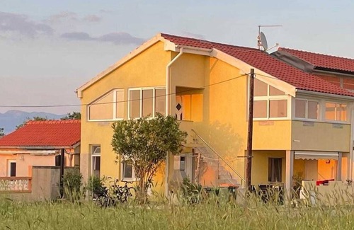 Privlaka Apartment | Charming Apartment Val