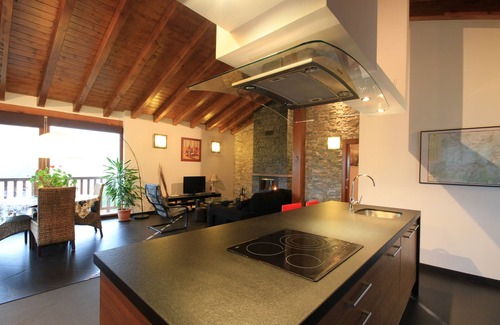 Sumbilla Cottage | Charming apartment with mountain views for 4 people, Casa Angiz Etxea 1