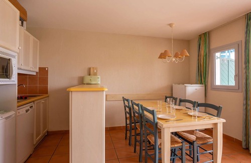 Arcangues Apartment | Charming apartment with pool and parking in Arcangues