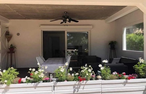 Quissac Apartment | Charming apartment with private jacuzzi