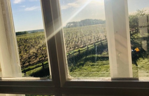 Pouille House | Charming authentic French holiday home on a hill surrounded by vineyards