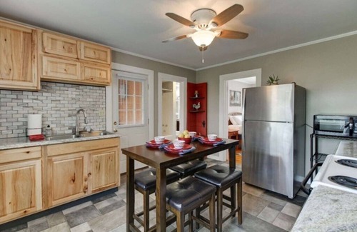 Warm Springs House | Charming Bacova Village Cottage Near Lake Moomaw
