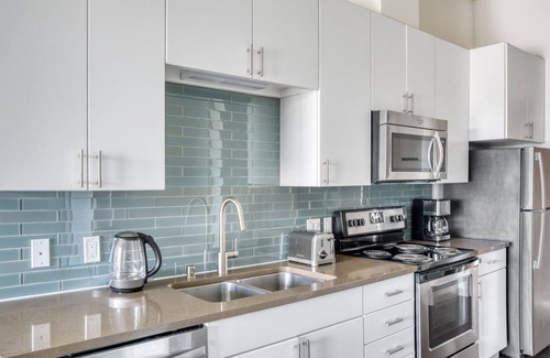Old Ballard Apartment | Charming Ballard 1BR w/W/D, BBQ & Gym, near Waterfront, by Blueground