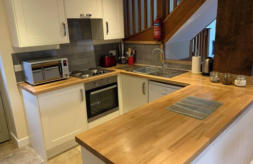 Hope Valley House | Charming Barn in Hope Valley - The Heart of the Peak District. Sleeps 7