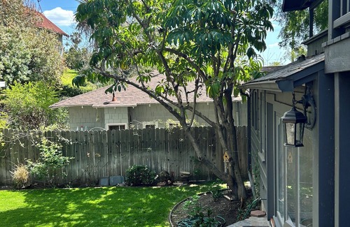South Pasadena House | Charming barn in the heart of South Pasadena