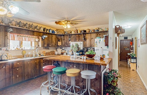 Lowder House | Charming barn-turned-home with hot tub & W/D - quiet location & dog-friendly