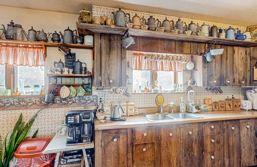 Lowder House | Charming barn-turned-home with hot tub & W/D - quiet location & dog-friendly