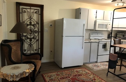 Weston House | Charming barndominium with 2 bedrooms and WiFi, AC with firepit in the woods.