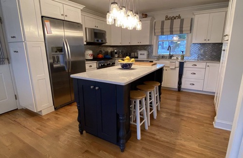 Normandy Beach House | Charming bayside Mantoloking Home