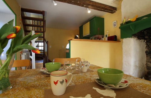 Blainville-sur-Mer Cottage | Charming Beachside Retreat with Bikes, Garden & All Amenities