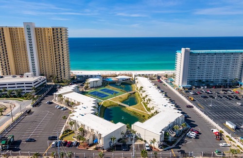 Bel Air Condo | Charming beach getaway with stunning ocean views