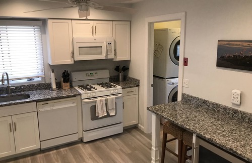 Point Pleasant Beach Cottage | Charming beach cottage in Bay Head, NJ. Close to beaches, town and parks.