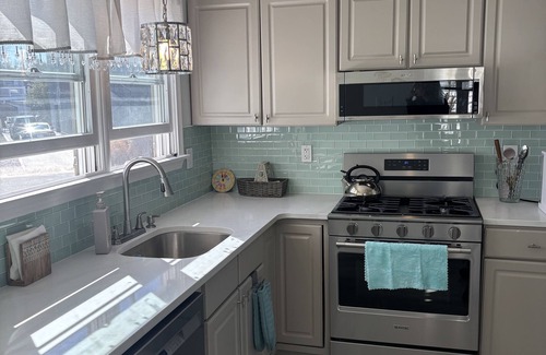 Ortley Beach House | Charming Beach Front 3-bedroom house in Ocean Gate with WiFi and AC