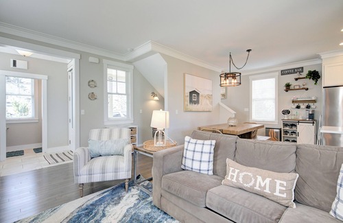 Seabrook House | Charming Beach House - 5 Min Walk to Shops, Dining, & Beach + Hot Tub + Dogs OK