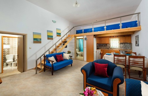 Gennadi House | Charming Beach House with private pool in South Rhodes, Beach Pearl
