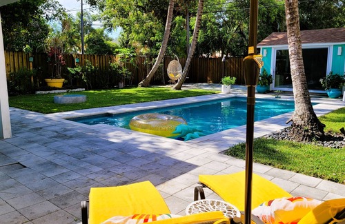 River Oaks House | Charming Beach Bungalow in Fort Lauderdale