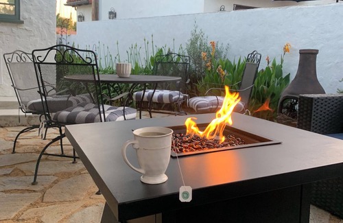 San Clemente House | Charming Beach Villa Walk to Beaches and Village. This is an Ole Hanson home.