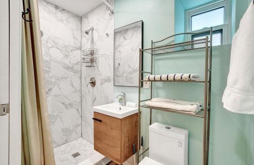 Hollywood Apartment | Charming Beachside Studio - Steps to the Beach