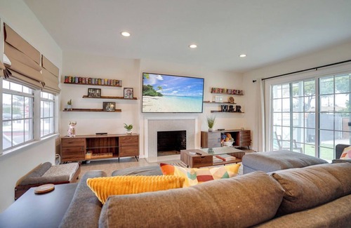 Gardena House | Charming Beauty Gardena Retreat for Family Getaway
