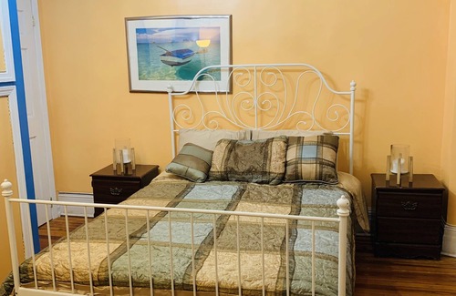 Bushwick Apartment | Charming Bedstuy Brownstone