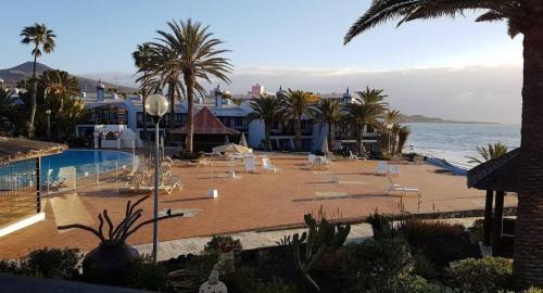 Playa del Aguila Apartment | Charming Bellagio SUN CLUB