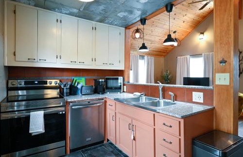 Benson House | Charming Benson Home - Sleeps 5 Hot Tub!