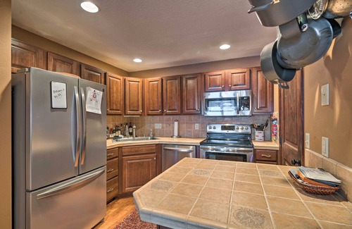Big Sky Condo | Charming Big Sky Ski Nook < 1 Mile to Ski Resort!