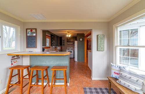 Cheboygan House | Charming Black Lakefront Cottage w/Pickleball Court-Summer weeks still available