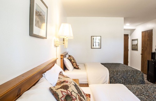 Delta Hotel | Charming boutique hotel nestled on 20 acres alongside the enchanting Gunnison River! Whether you're here for fishing, wine tasting, or any adventure of your choice, our hotel is the perfect welcoming basecamp for your unforgettable experience.