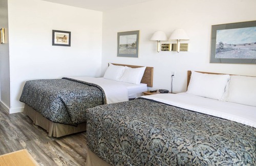 Delta Hotel | Charming boutique hotel nestled on 20 acres alongside the enchanting Gunnison River! Whether you're here for fishing, wine tasting, or any adventure of your choice, our hotel is the perfect welcoming basecamp for your unforgettable experience.