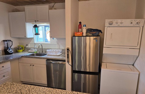 Madera House | Charming BRAND NEW 2BR house with WiFi & AC, in beautiful Madera Ranchos.