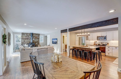 Blue River Cabin | Charming Breck Cabin with Exclusive Game Room – Just 10 Minutes to Slopes!