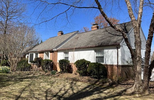Hollins House | Charming brick ranch with an acre of beautiful garden