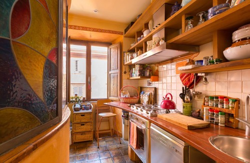 Celio Apartment | Charming Bright Colosseum