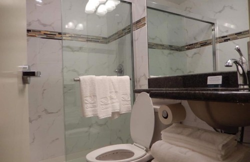 Brooklyn House | Charming Brooklyn Room near Sunset Park !