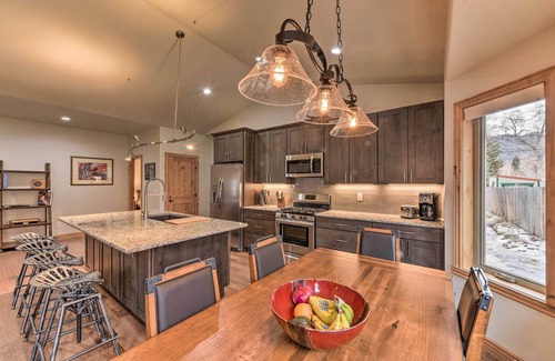Buena Vista House | Charming Buena Vista Home ~ 1 Block to Main Street