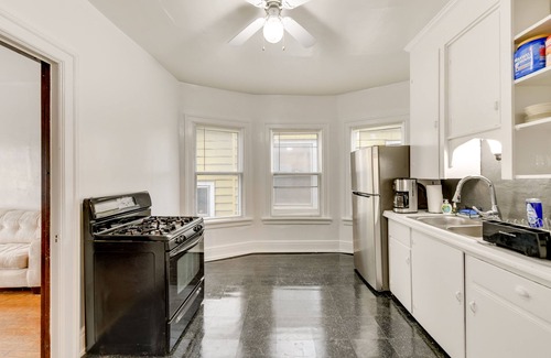 Front Park Apartment | Charming Buffalo Apartment: 2 Mi to Downtown
