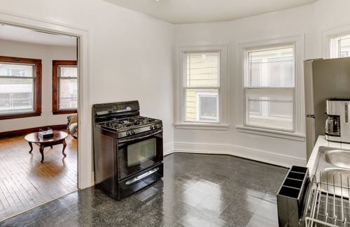 Front Park Apartment | Charming Buffalo Apartment: 2 Mi to Downtown