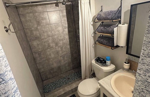 Elmo House | Charming building with 1 bedroom and AC, WiFi in superb Kaufman