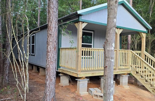 Perkinston House | Charming bungalow 1 hour from New Orleans and 45 minutes from Gulf Coast