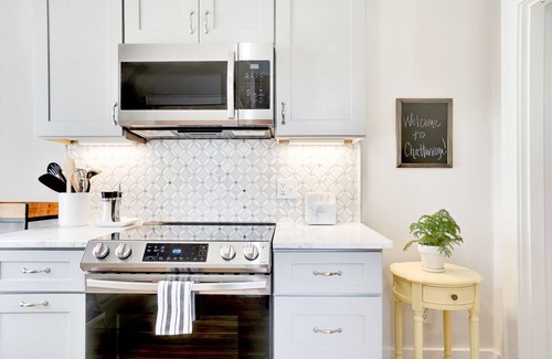 St. Elmo Improvement League House | Charming bungalow in Chattanooga, Tennessee