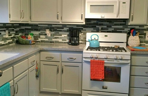 Martinez Park House | Charming Bungalow in the Heart of Old Town.Walk or bike to everything!