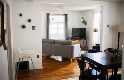 Palisade House | Charming Bungalow in the Heart of Town- Family Friendly/2 Bikes/Firepit!
