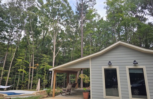 McDonough House | Charming bungalow in peaceful McDonough overlooking Heated Pool and Spa
